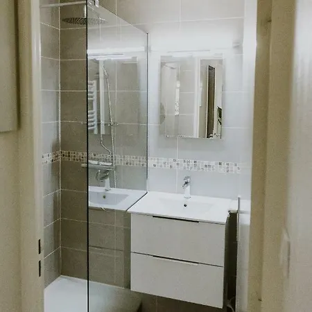 4 Personnes Jardin Et Parking Apartment Vannes